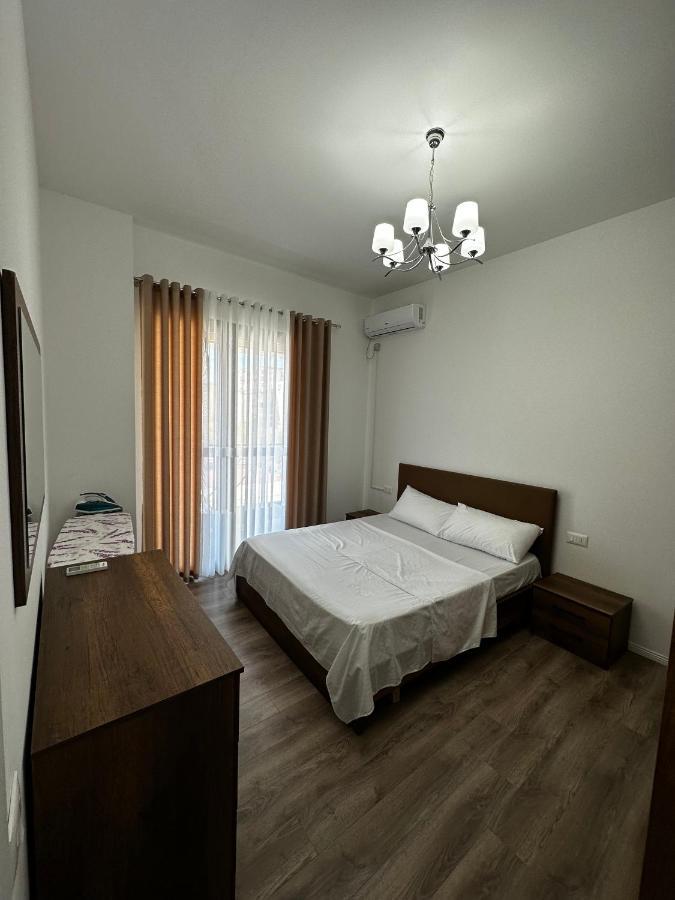 Myhouse At 21 Dhjetori Apartamento
