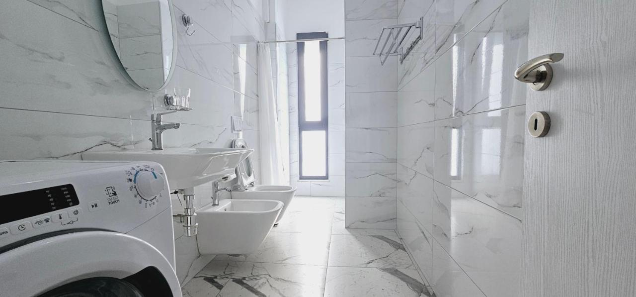 Apartament Myhouse At 21 Dhjetori Tirana
